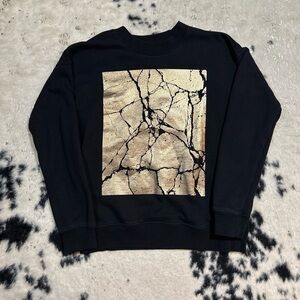 Forever 21 Women’s Black and Gold Streetwear Crewneck Sweater Size small